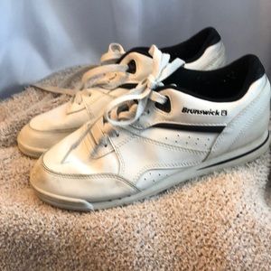 BRUNSWICK women’s Bowling Shoes!